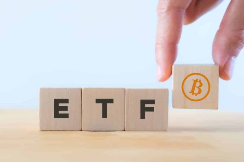  CEOs of Spot Bitcoin ETF Hopefuls Expect Trading to Begin Thursday