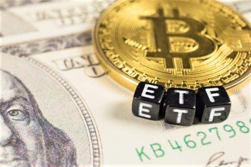  Bloomberg Analysts Predict Over 90% Chance of US Approval for Bitcoin ETF, Polymarket Trims Odds to 83%