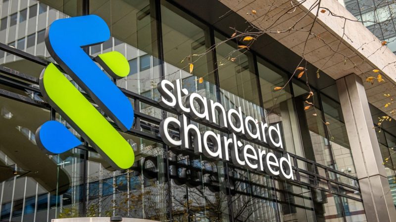  Spot Bitcoin ETFs May Boost Bitcoin Price to $200,000 in 2025, Standard Chartered Predicts