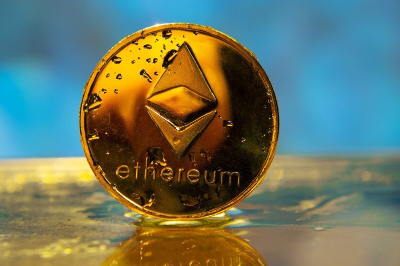  Vitalik Buterin Advocates for Modest Gas Limit Increase in Ethereum Network