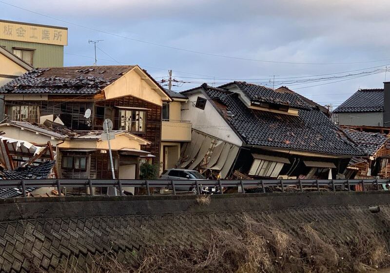  Rescuers pull quake survivors from rubble in Japan as 72-hour ‘golden period’ closes