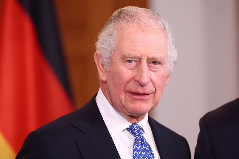  King Charles III in London hospital for prostate procedure