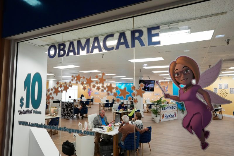  Obamacare enrollment hits record level as Trump vows repeal