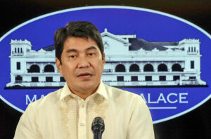  Erwin Tulfo tops poll for senator