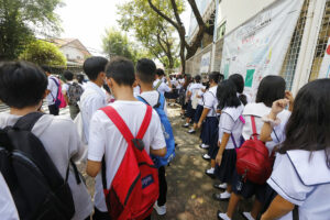  Lawmakers concerned as CHED discontinues SHS