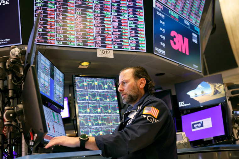  Dow tumbles 500 points, posts worst day since March 2023 after hot inflation report