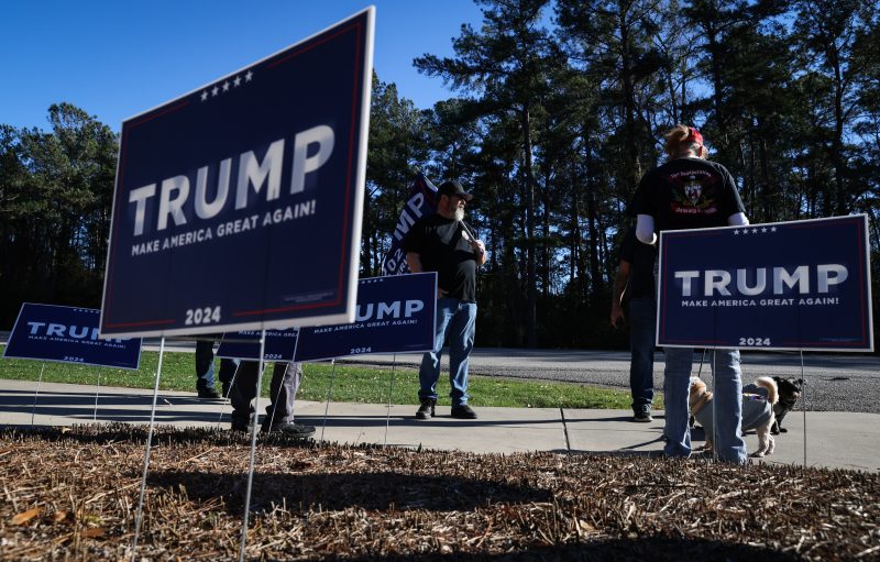  Trump holds large lead over Haley in South Carolina, Post-Monmouth poll finds