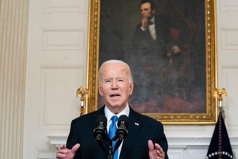  Biden, Trump will travel to the border on Thursday in dueling trips