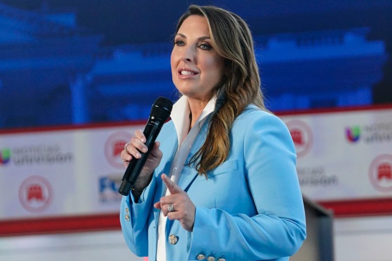  Trump sends mixed signals on the fate of RNC Chair Ronna McDaniel