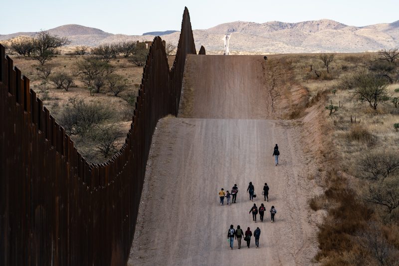  A writer tugs at the roots of America’s stubborn border woes