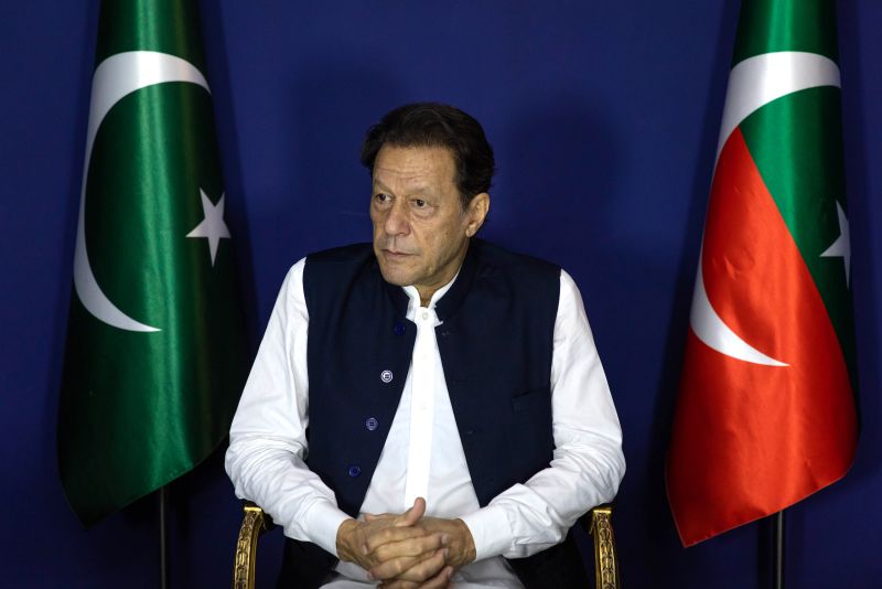  Jailed Pakistani former Prime Minister Imran Khan and wife convicted for “fraudulent marriage”