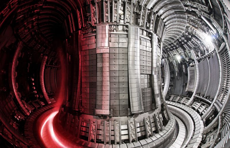  Scientists just set a nuclear fusion record in a step toward unleashing the limitless, clean energy source