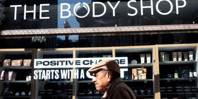  The Body Shop shuts down U.S. operations, with plans to close dozens of U.K., Canada stores