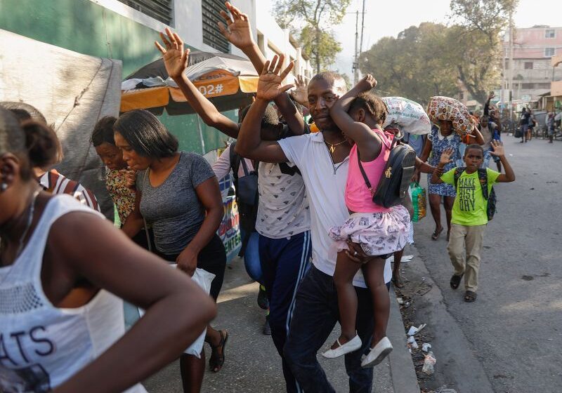  Gunfire near Haiti airport disrupts flights for second day