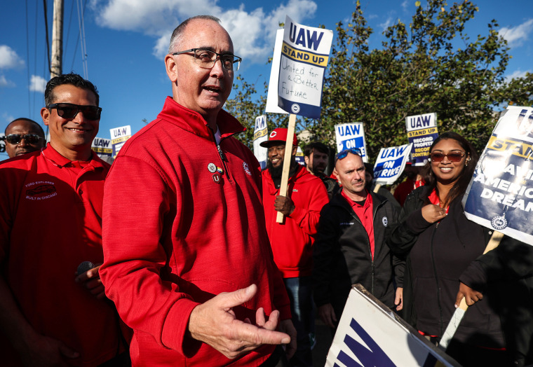  UAW’s Tennessee win fuels backers’ hopes in the South, but some skeptics are unmoved