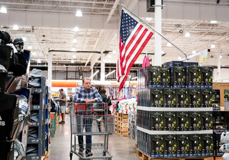  Most Americans falsely think the U.S. is in recession, poll shows