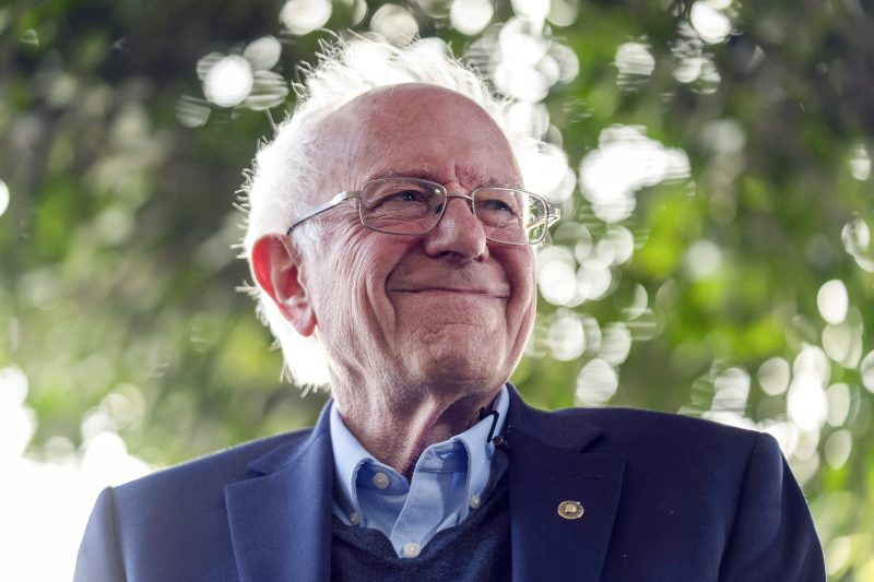 Bernie Sanders seeks to boost Biden, ‘the Squad’ in 2024