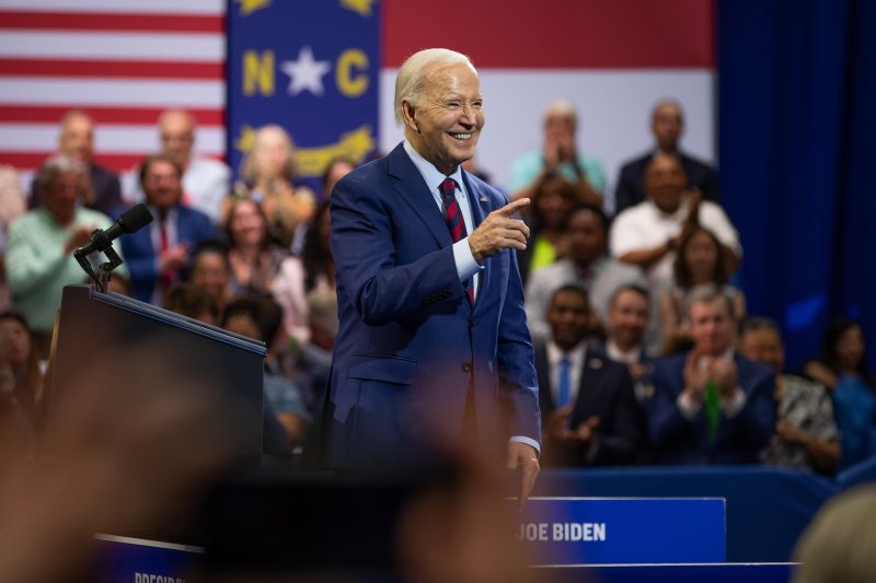  Biden to award Presidential Medal of Freedom to 19, including Pelosi and Ledecky