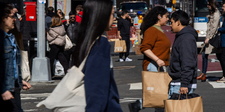  It was a strong week for retail earnings. That doesn’t spell a consumer comeback