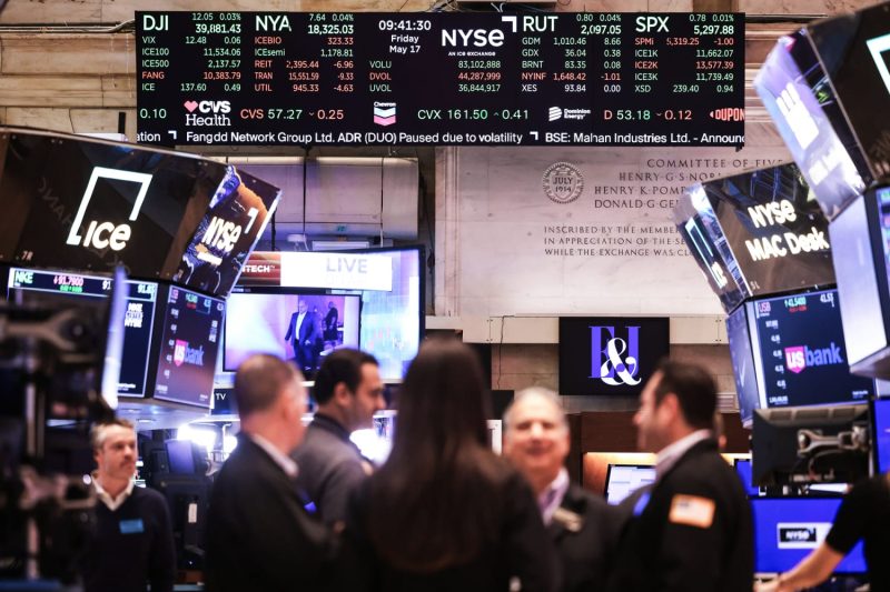  NYSE says technical issue fixed after Berkshire Hathaway wrongly falls 99%