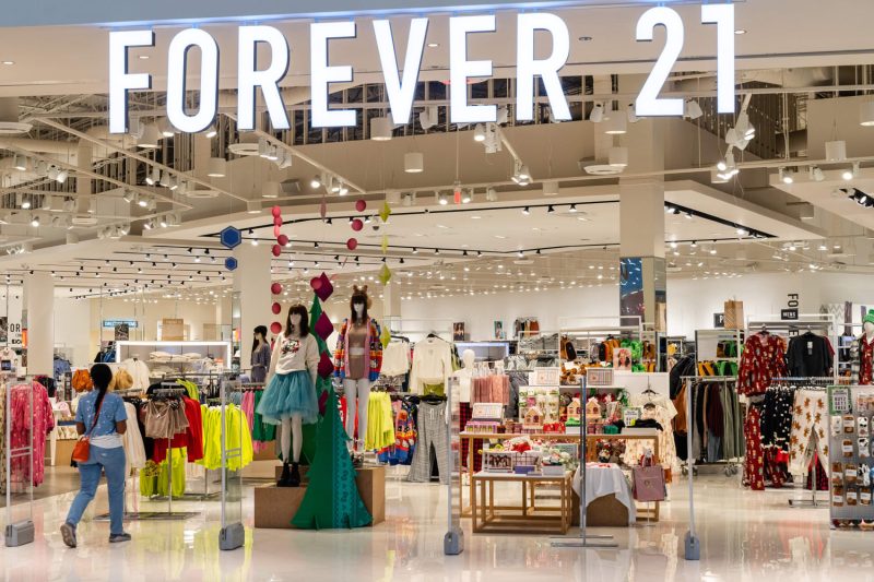  Forever 21 seeks rent concessions as fast-fashion brand faces financial woes