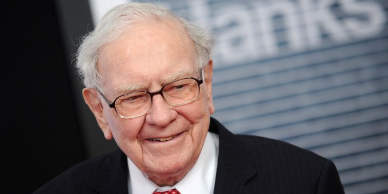  Warren Buffett gives away another $5.3 billion, says his children will manage estate