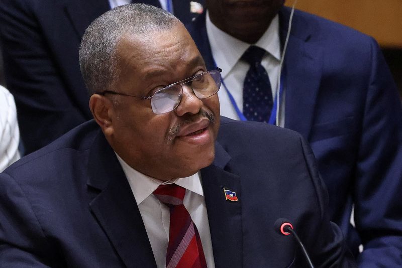  Security forces protecting Haitian leader provide ‘cover’ fire after he leaves interview with CNN