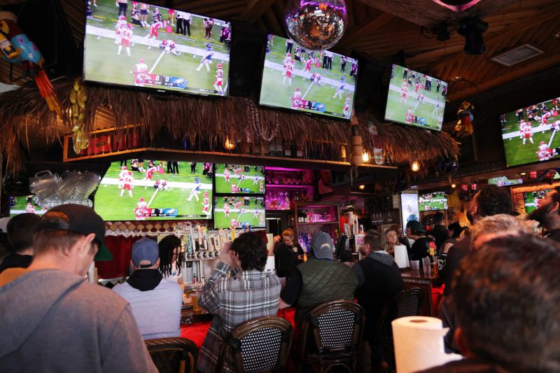  NFL-backed group lines up ‘Sunday Ticket’ streaming for bars, restaurants