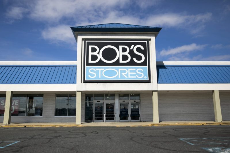  Clothing chain Bob’s Stores closing after 70 years