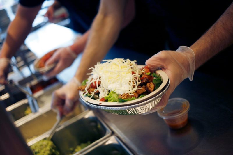  Chipotle says restaurants will give bigger servings after complaints over measly portions