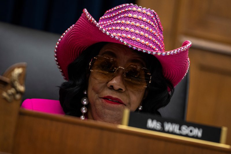  ‘Armor bearers:’ Black women in Congress mobilize to boost Harris