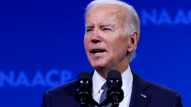  Biden calls to ‘lower the temperature’ then bashes Trump in NAACP speech