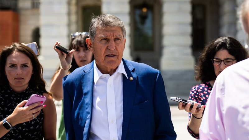  Sen. Joe Manchin calls on Biden to step aside, pass torch to ‘a new generation’