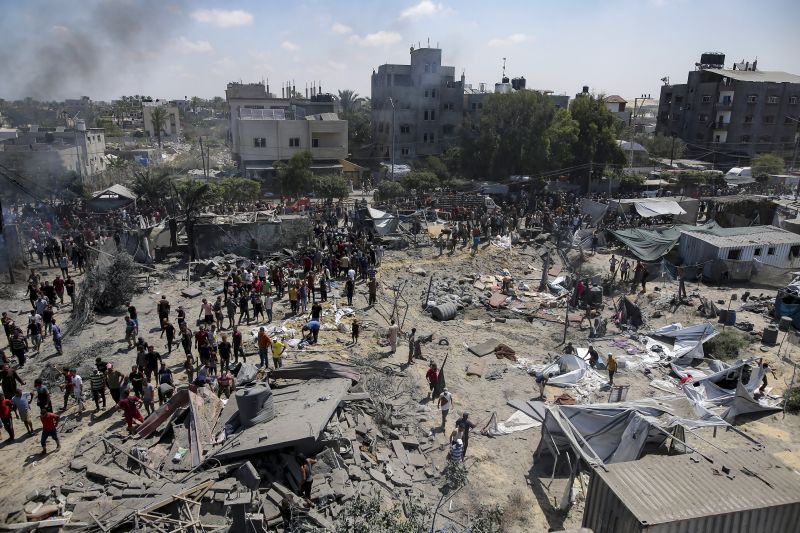  Israel says Hamas commander killed in southern Gaza strike but fate of military chief unclear