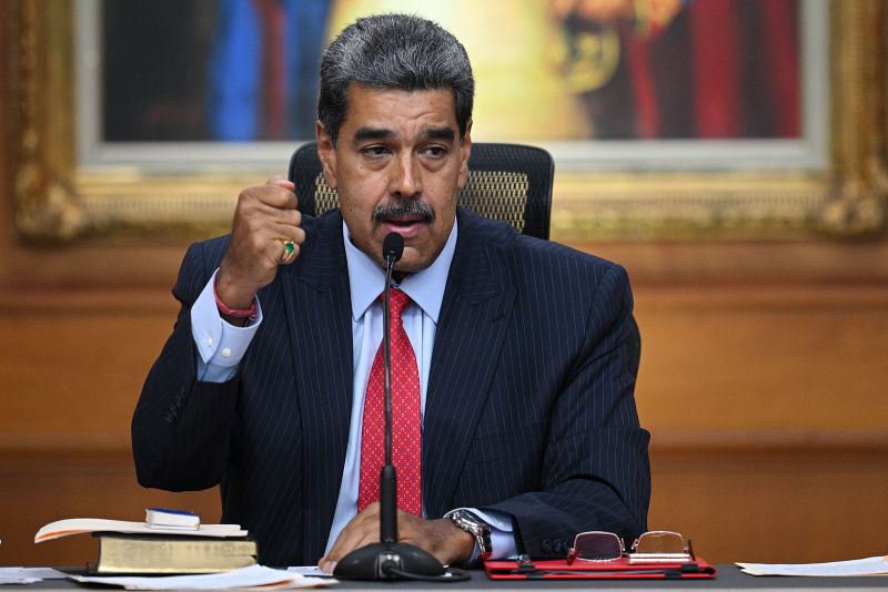  Maduro warns he’ll call for a ‘new revolution’ if forced by ‘North American imperialism’