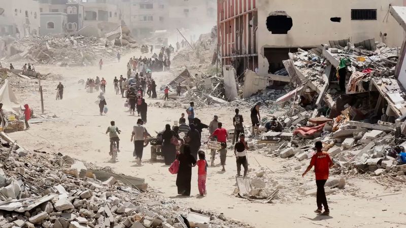  ‘The destruction is massive’: Khan Younis residents return to rubble after Israeli military withdraws