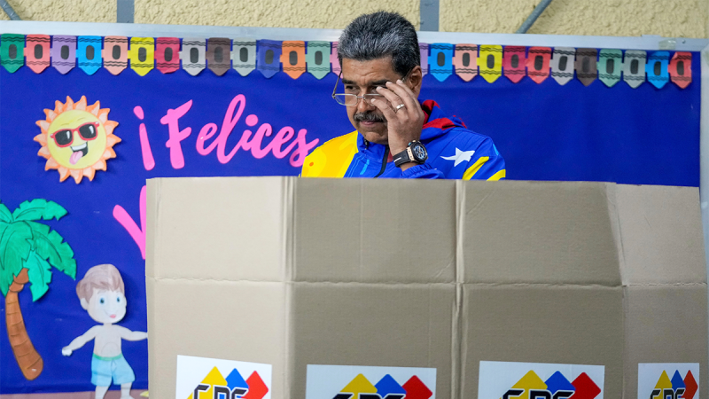  Venezuelan President Nicolas Maduro claims election victory, refuses to publish results