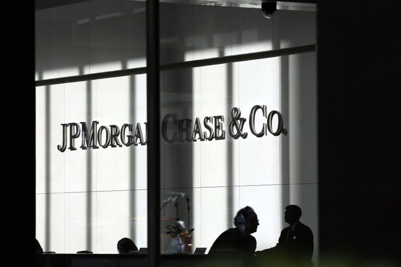  JPMorgan Chase is giving its employees an AI assistant powered by ChatGPT maker OpenAI