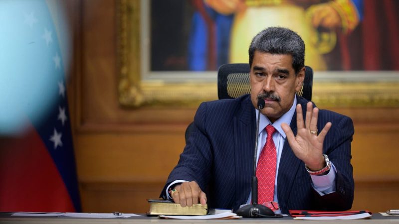  Top Venezuelan prosecutor launches criminal investigation into Maduro opposition