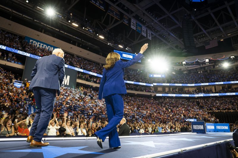  Harris and Walz rally in Milwaukee, chasing key votes during convention