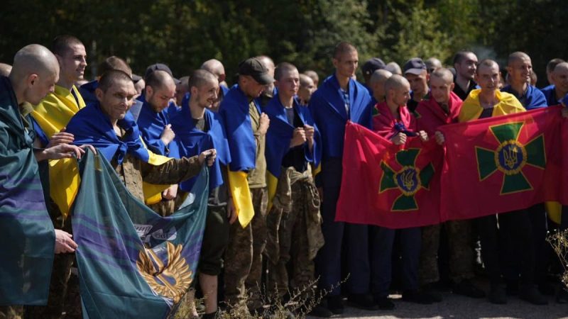  On Ukrainian Independence Day, over 100 POWs swapped with Russia