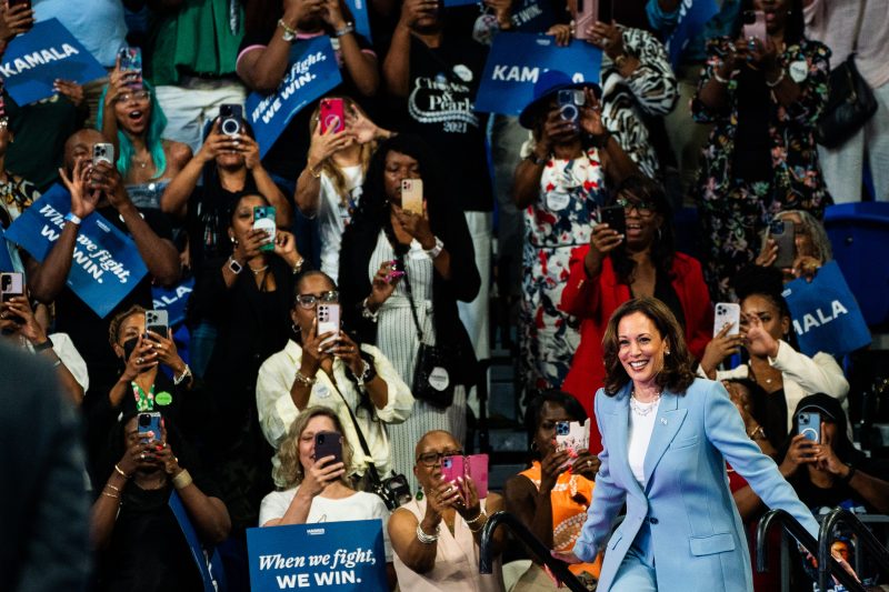  The presidential race shifts — modestly, so far — toward Harris