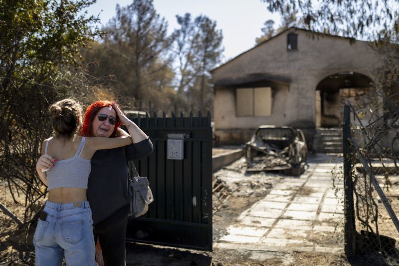  ‘The fire moved faster than the cars:’ Residents in Athens suburbs return to find homes wrecked by deadly wildfires