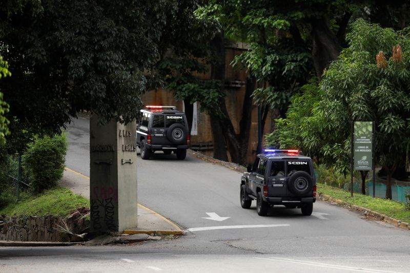  Venezuelan security forces surround Argentine embassy after opposition members take refuge inside