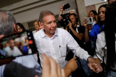 Venezuelan opposition candidate Edmundo Gonzalez leaves the country for Spain