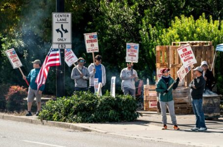 Boeing withdraws contract offer after talks with union end without a deal