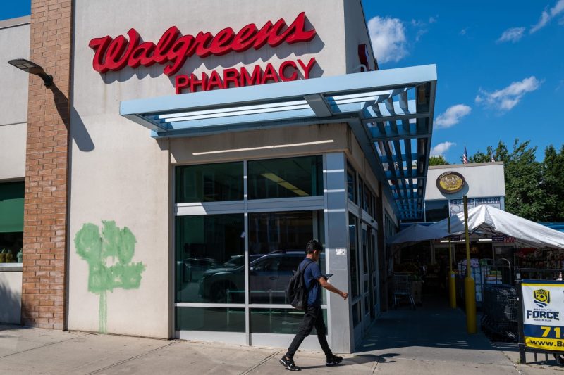  Walgreens to close 1,200 stores over the next three years