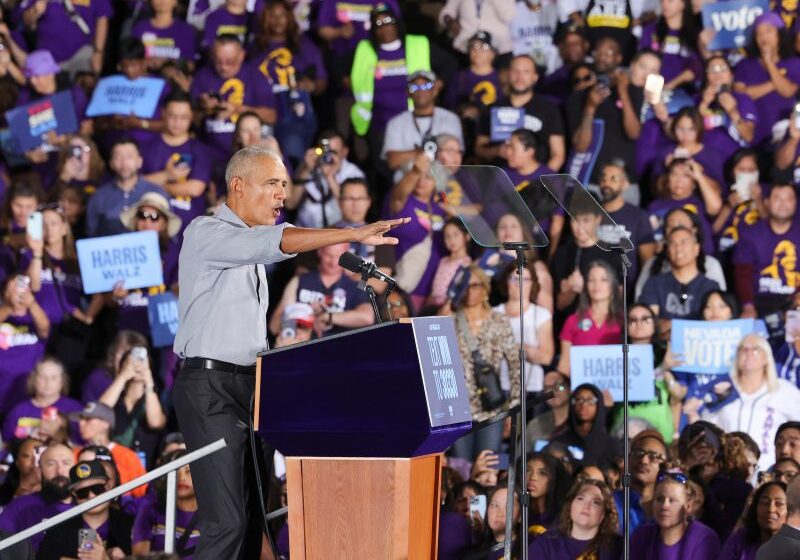  Barack Obama targets need for early Democratic voting in Las Vegas