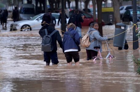 Flash floods kill 51 in southeast Spain, rescuers say