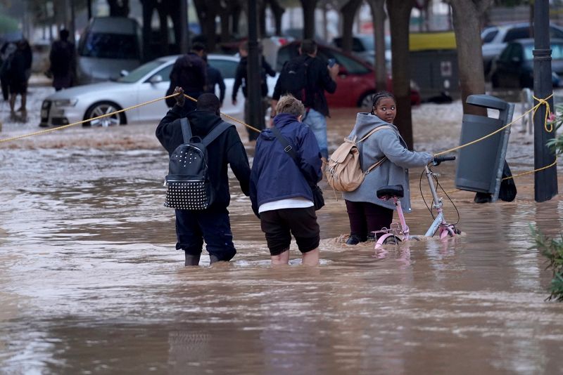  Flash floods kill 51 in southeast Spain, rescuers say